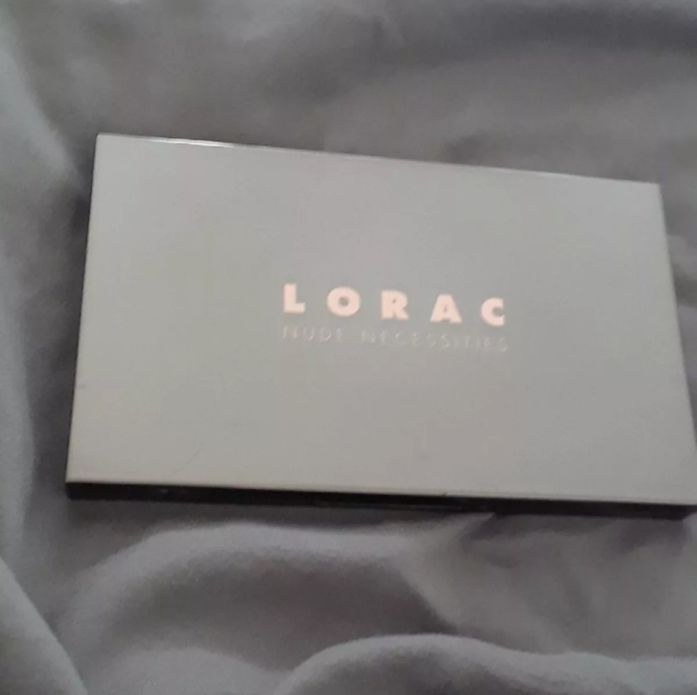 Lorac nude necessities